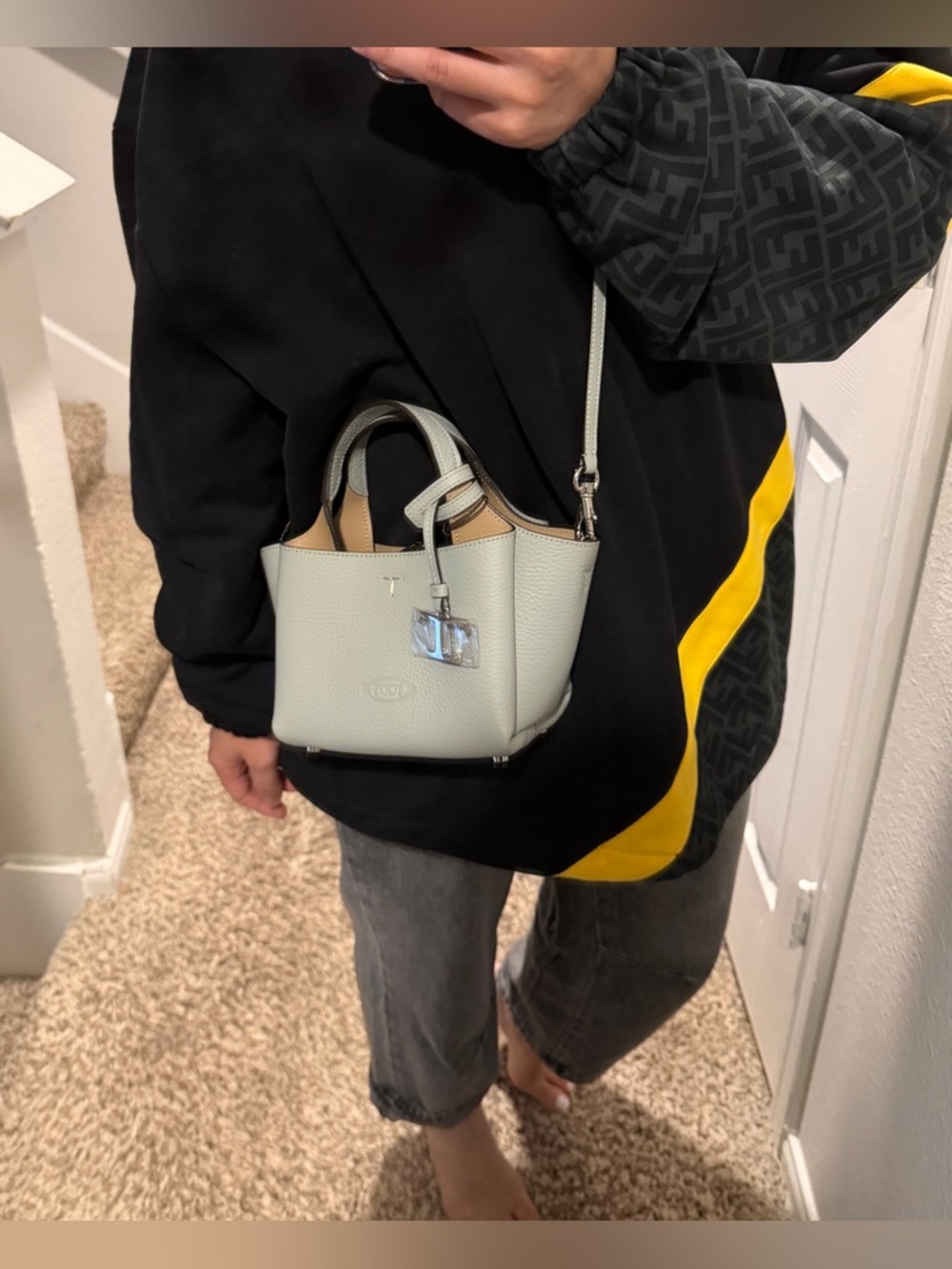 Tod’s micro crossbody bag with pebbled leather - Picture 5 of 5